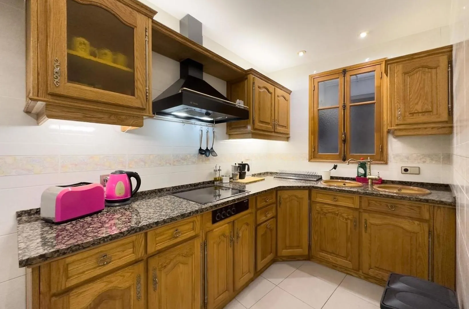 Apartment Ferienwohnung Fuer 5 Personen Ca 80 Qm In Barcelona-Eixample, Costa Brava Costa Del Maresme