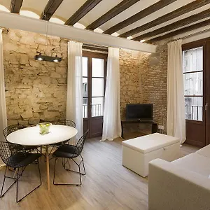 דירה Deco Barcelona-born Apt., ברצלונה